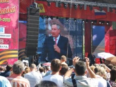Дмитрий Рогозин в Молдавии. Фото: СФН