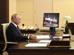 Владимир Путин проводит совещание из Ново-Огарева, 26.05.20. Фото: kremlin.ru