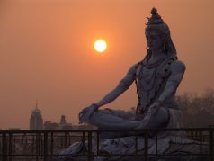 Статуя Шивы Махашиваратри. Фото: jooinn.com